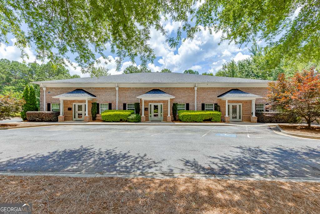 Flowery Branch, GA 30542,6105 Atlanta HWY