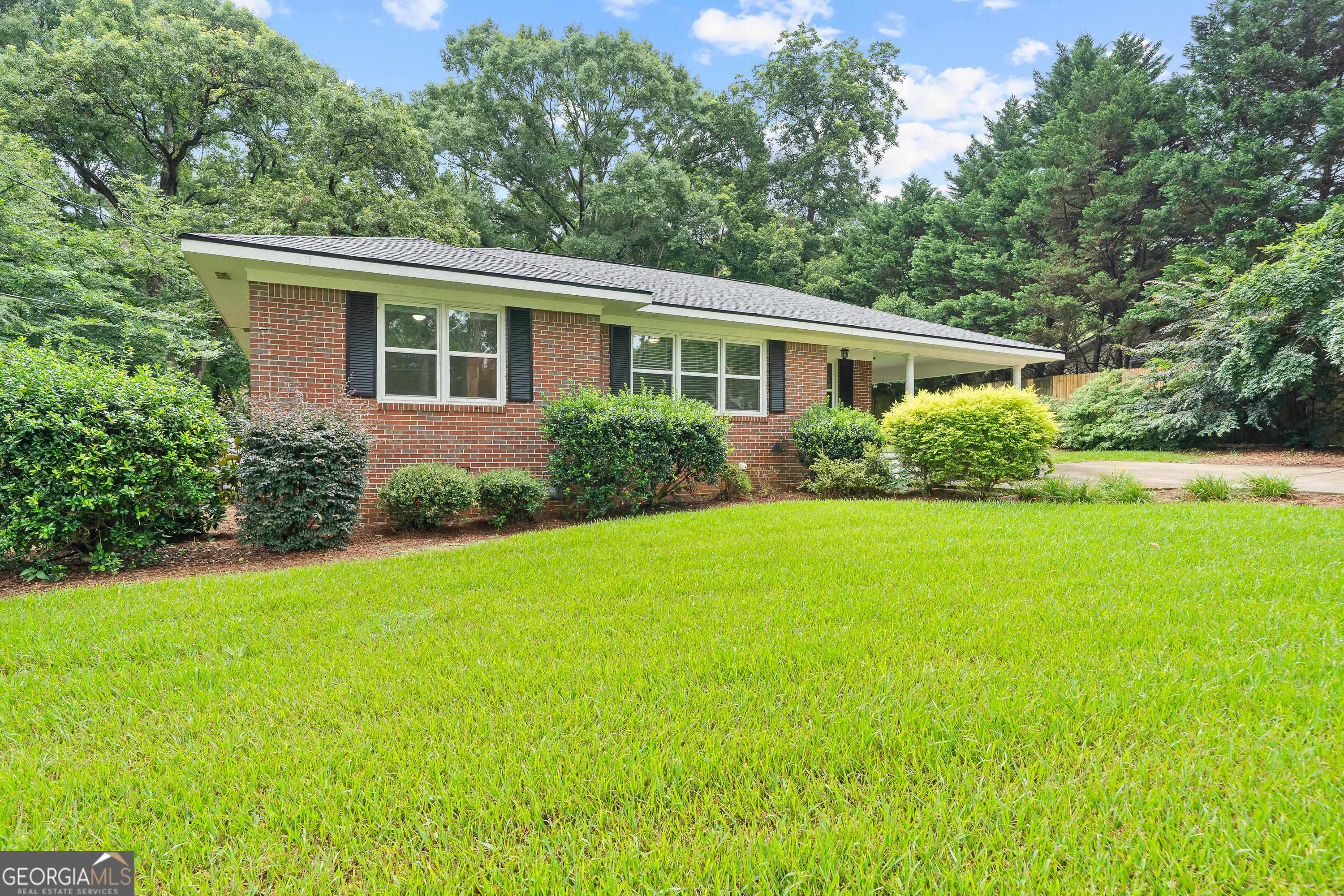 Monticello, GA 31064,568 Persons ST