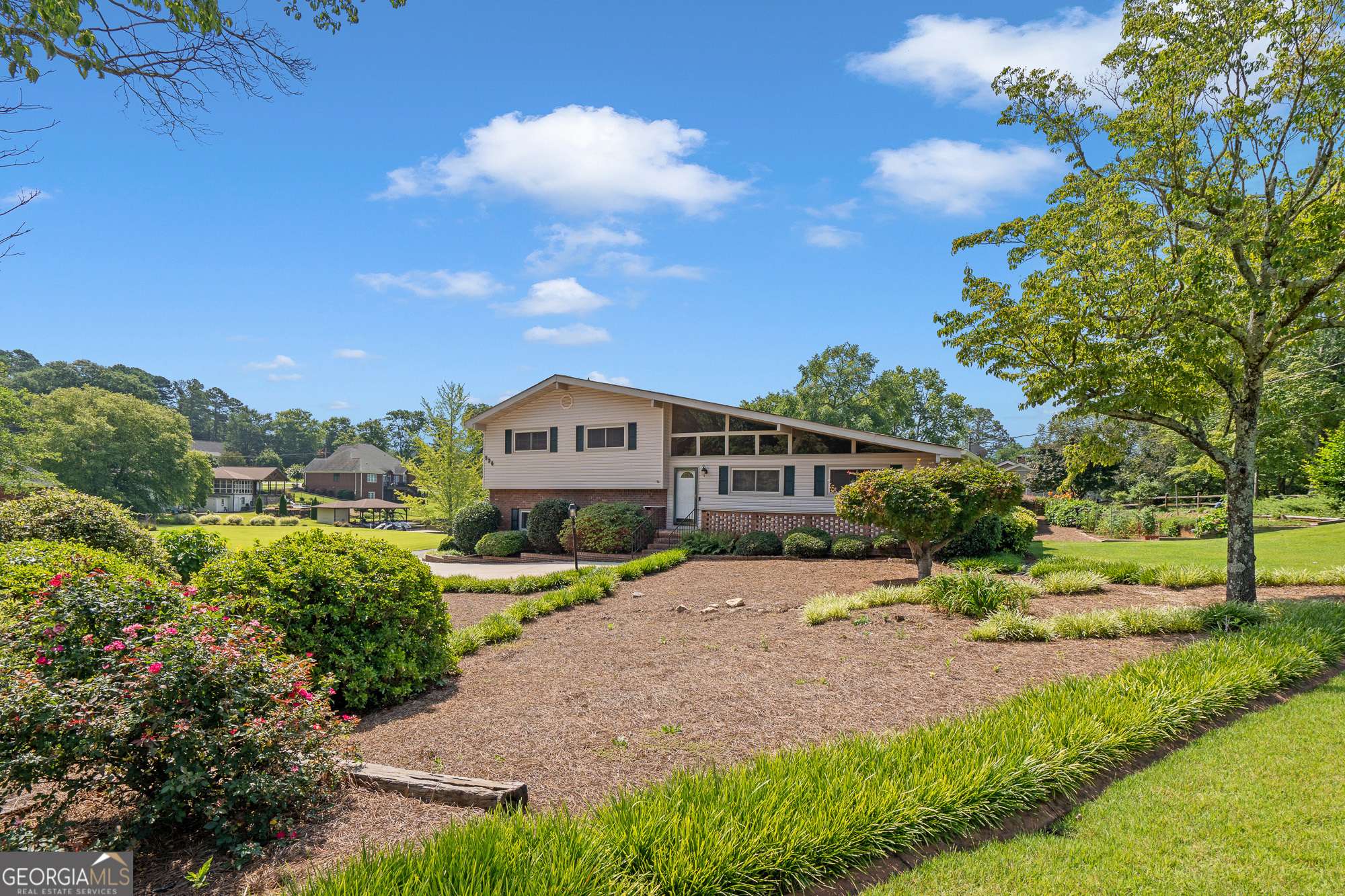 Carrollton, GA 30117,536 N Lakeshore DR