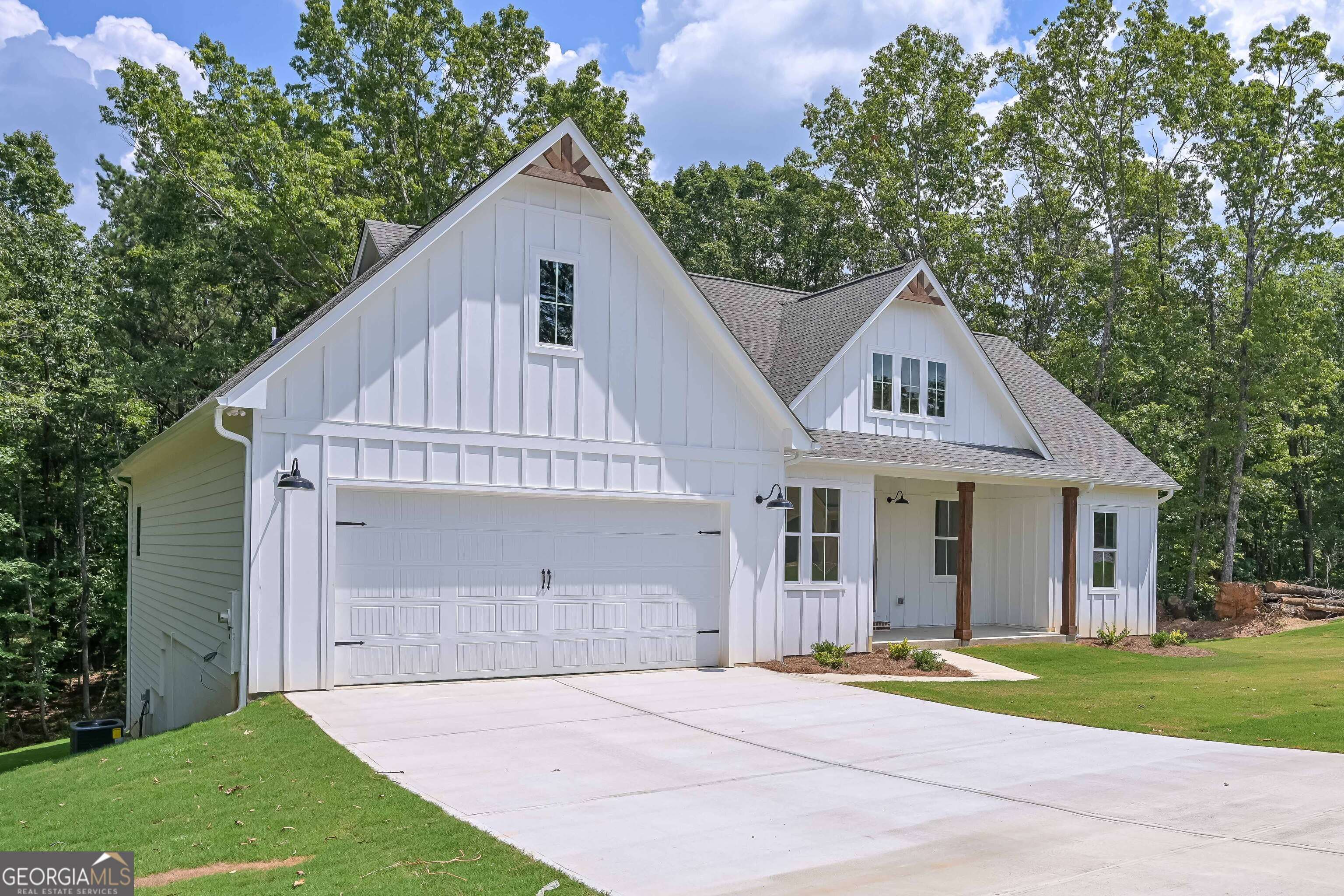 Buchanan, GA 30113,191 Willow Leaf DR