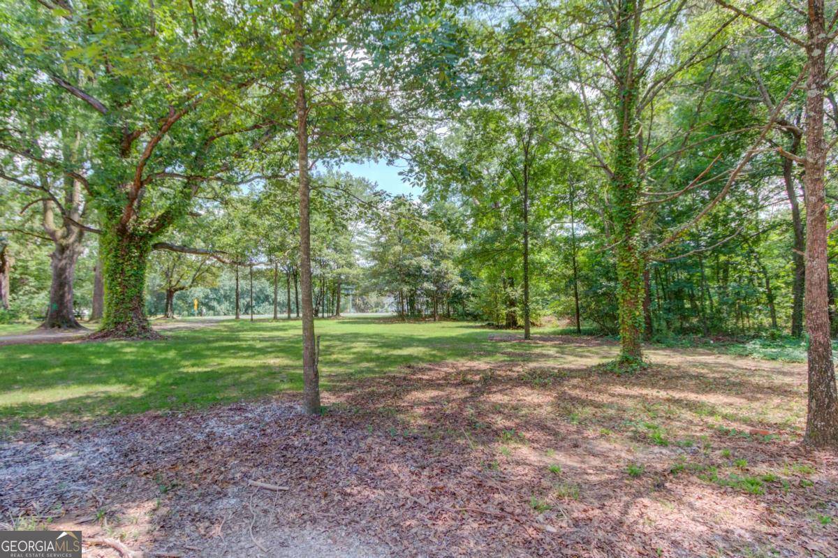 Winder, GA 30680,305 Punkin Junction RD