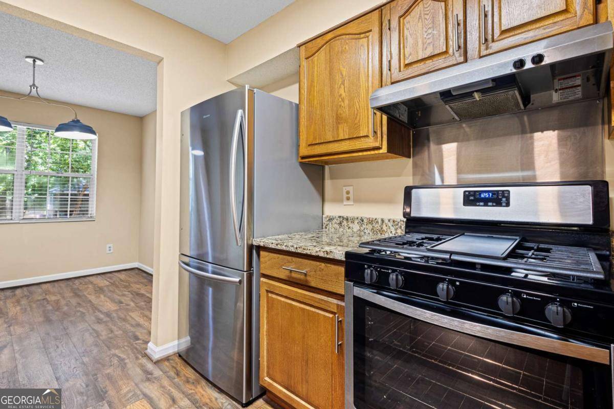 Avondale Estates, GA 30002,98 Hampshire CT
