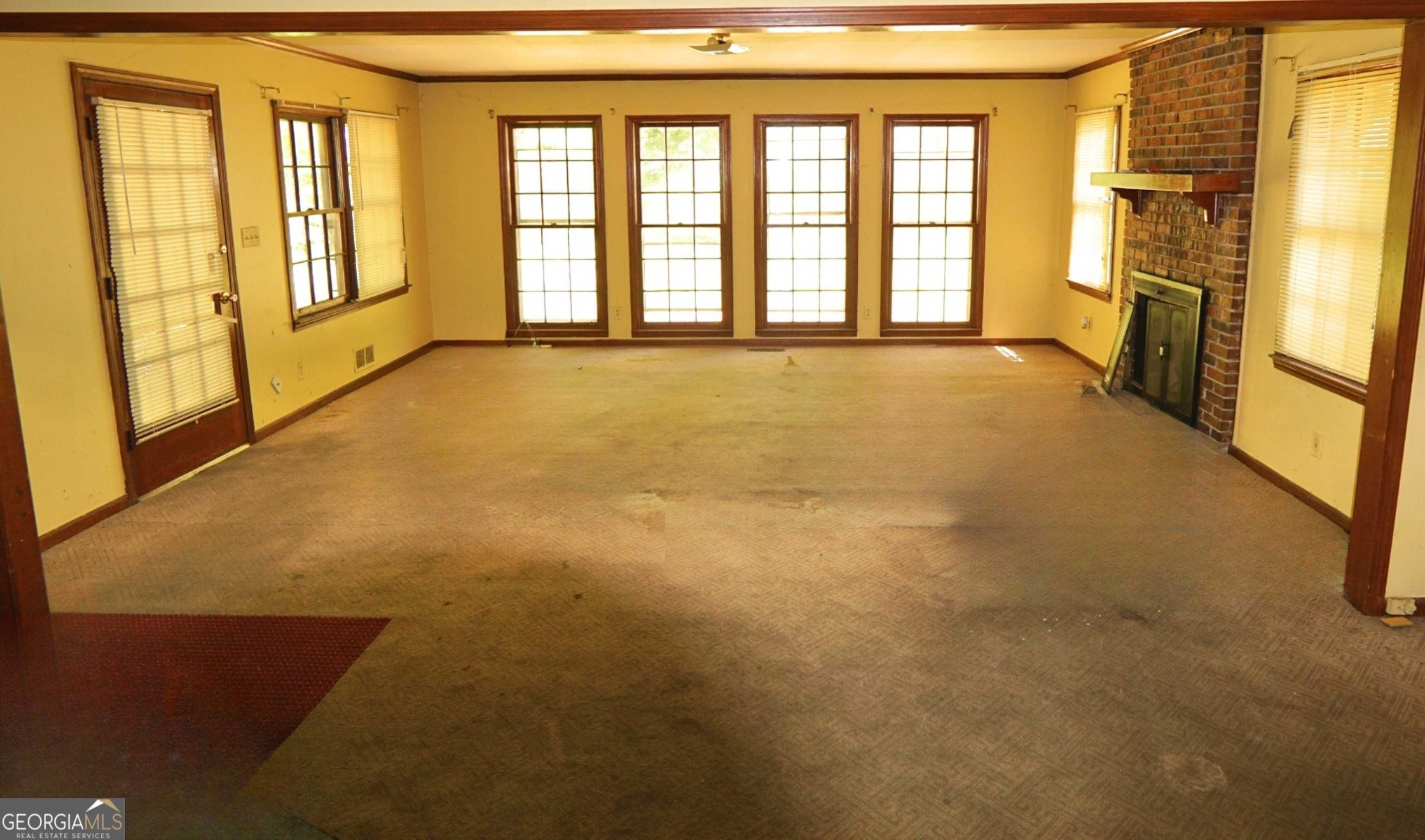 Riverdale, GA 30274,811 Verde DR