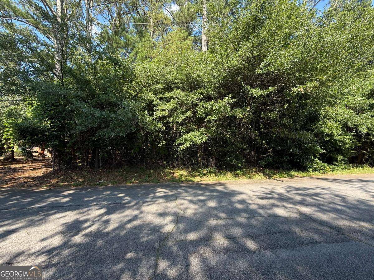 Conyers, GA 30012,00 N Hicks CIR NW