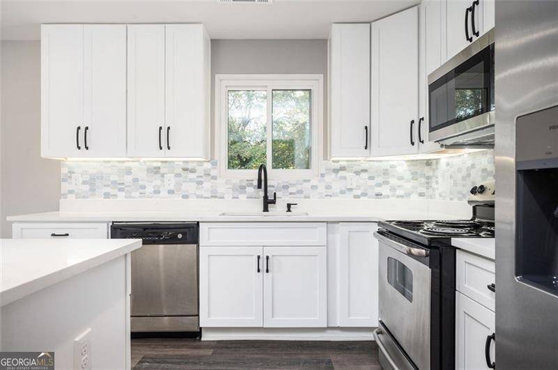 Stockbridge, GA 30281,1381 Flat Rock