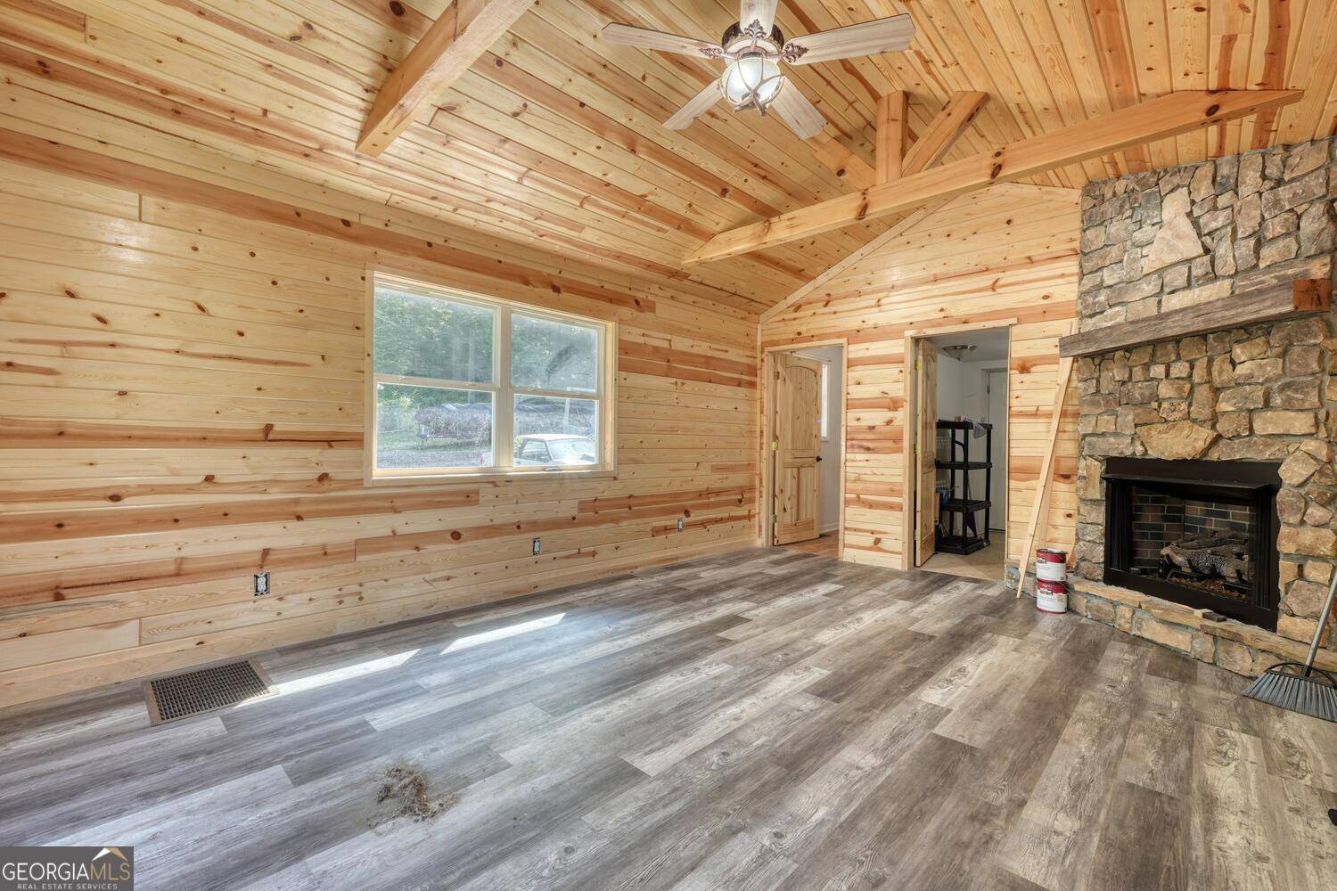 Hiawassee, GA 30546,2152 Bugscuffle SPUR