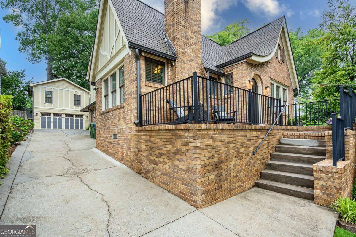 Atlanta, GA 30305,2580 Acorn AVE