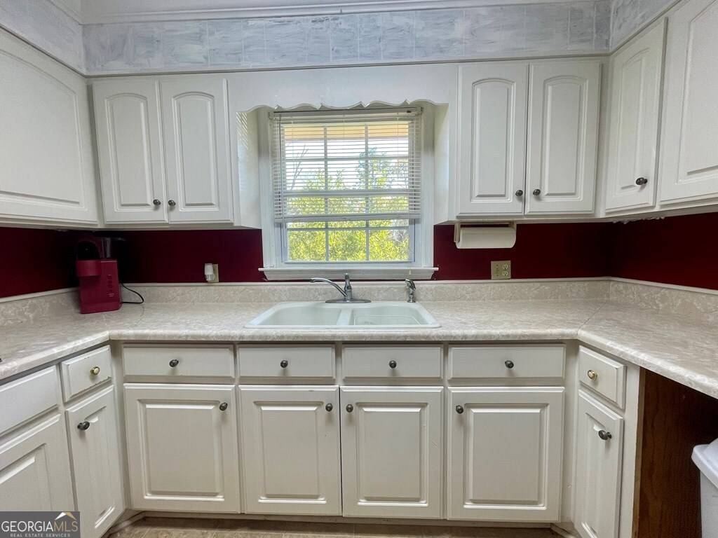 Sylvester, GA 31791,106 Dunbar CIR