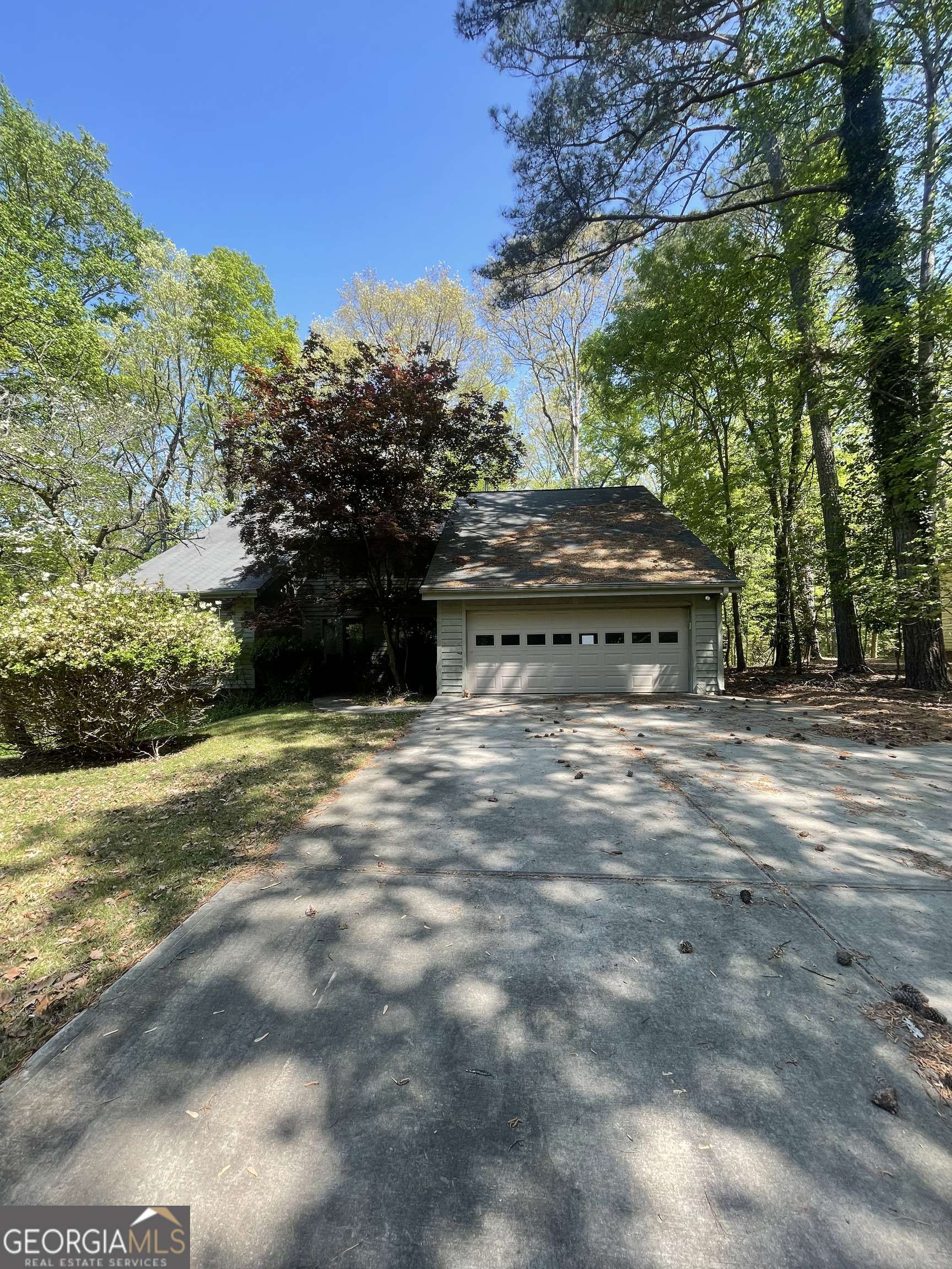 Roswell, GA 30076,8975 Martin RD