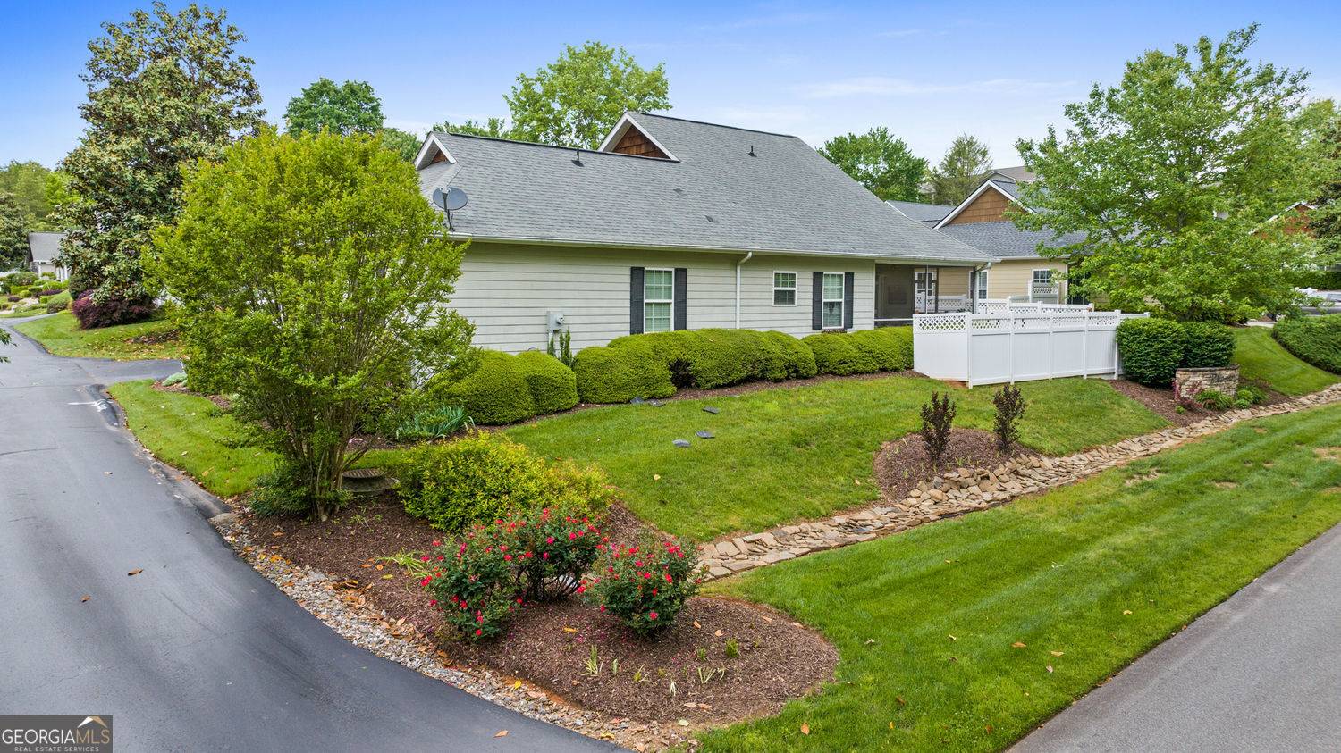 Hiawassee, GA 30546,419 Long View CIR