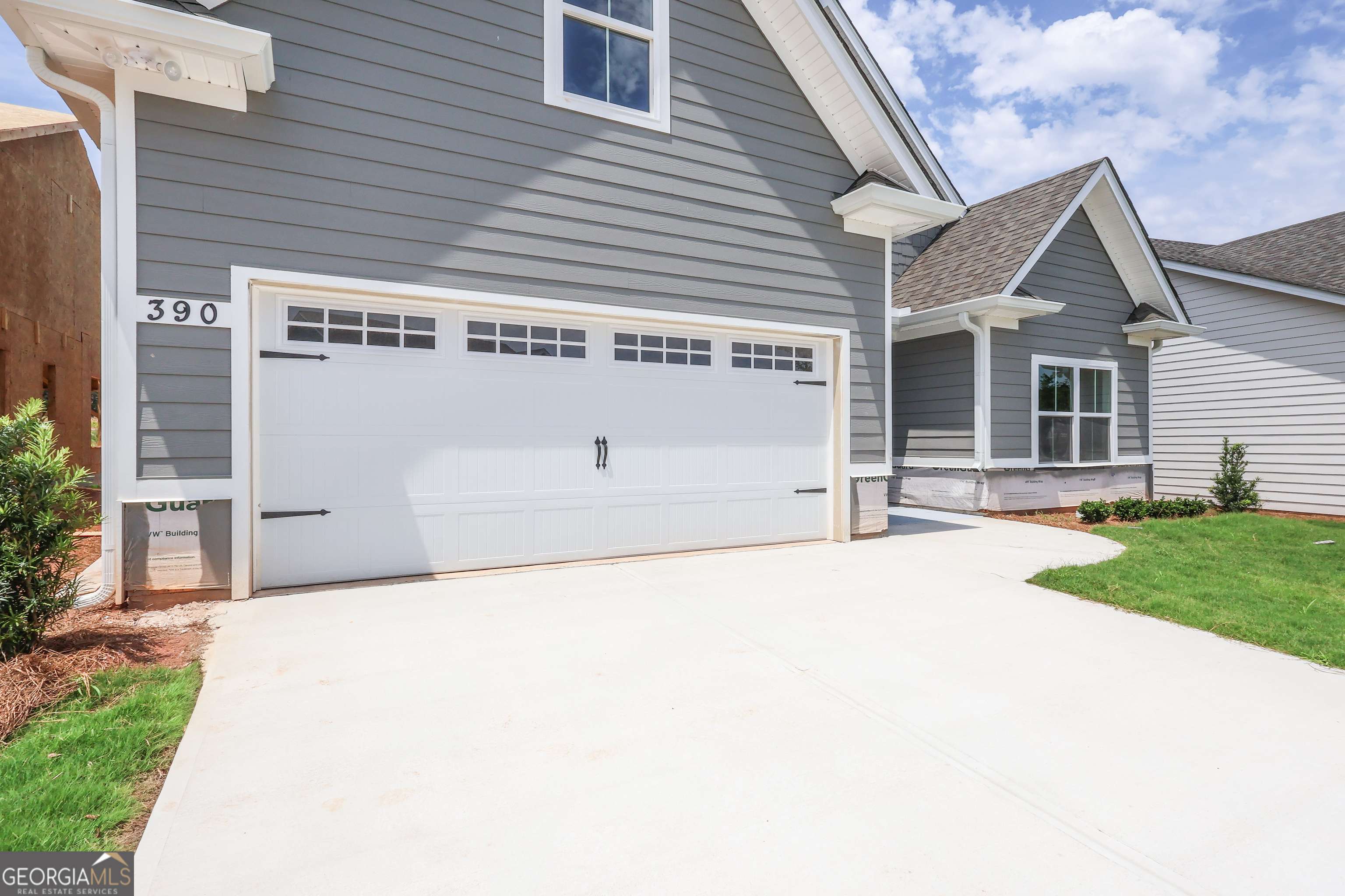 Senoia, GA 30276,390 Redhaven DR
