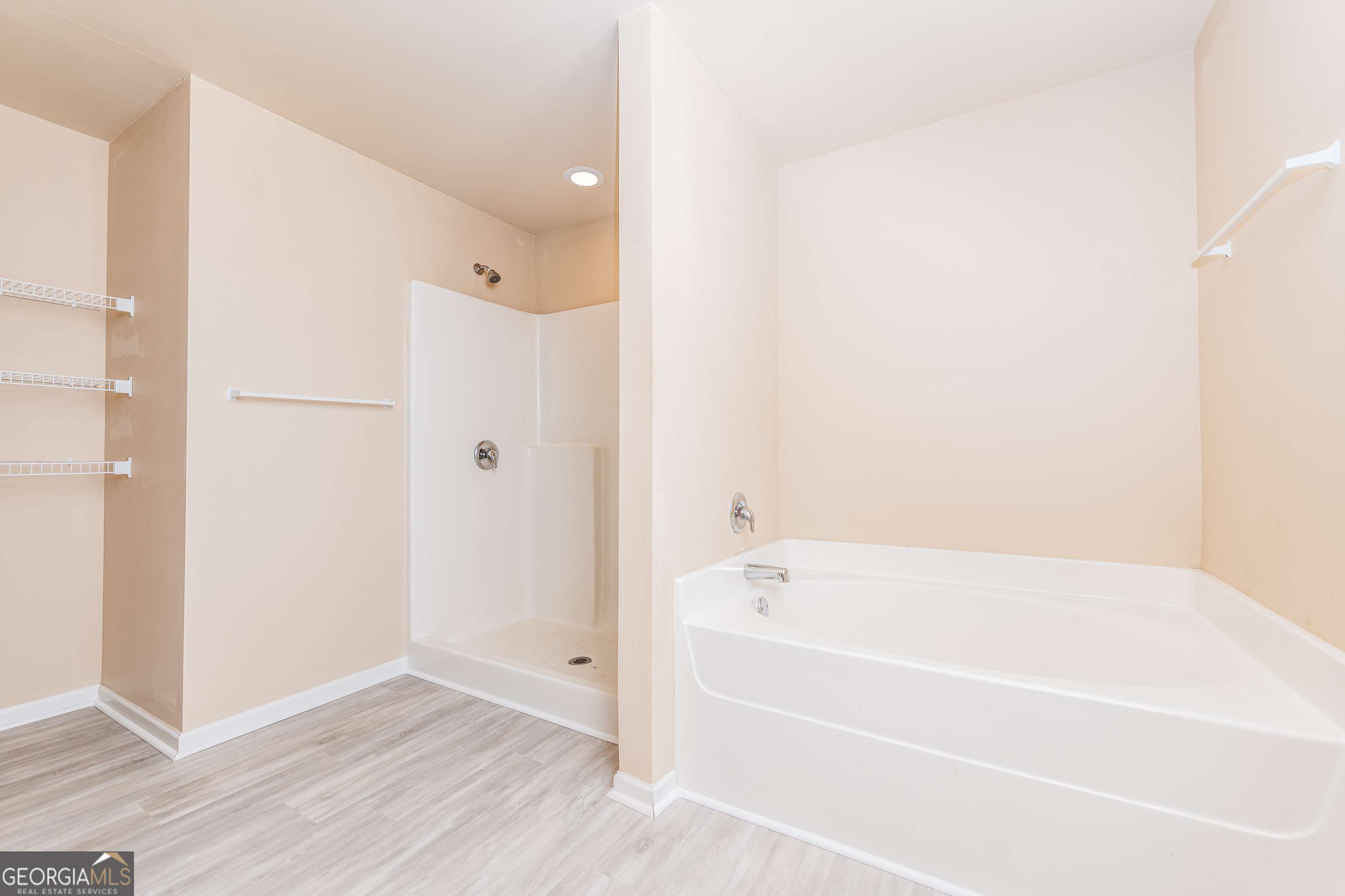 Kathleen, GA 31047,221 Flowing Meadows DR