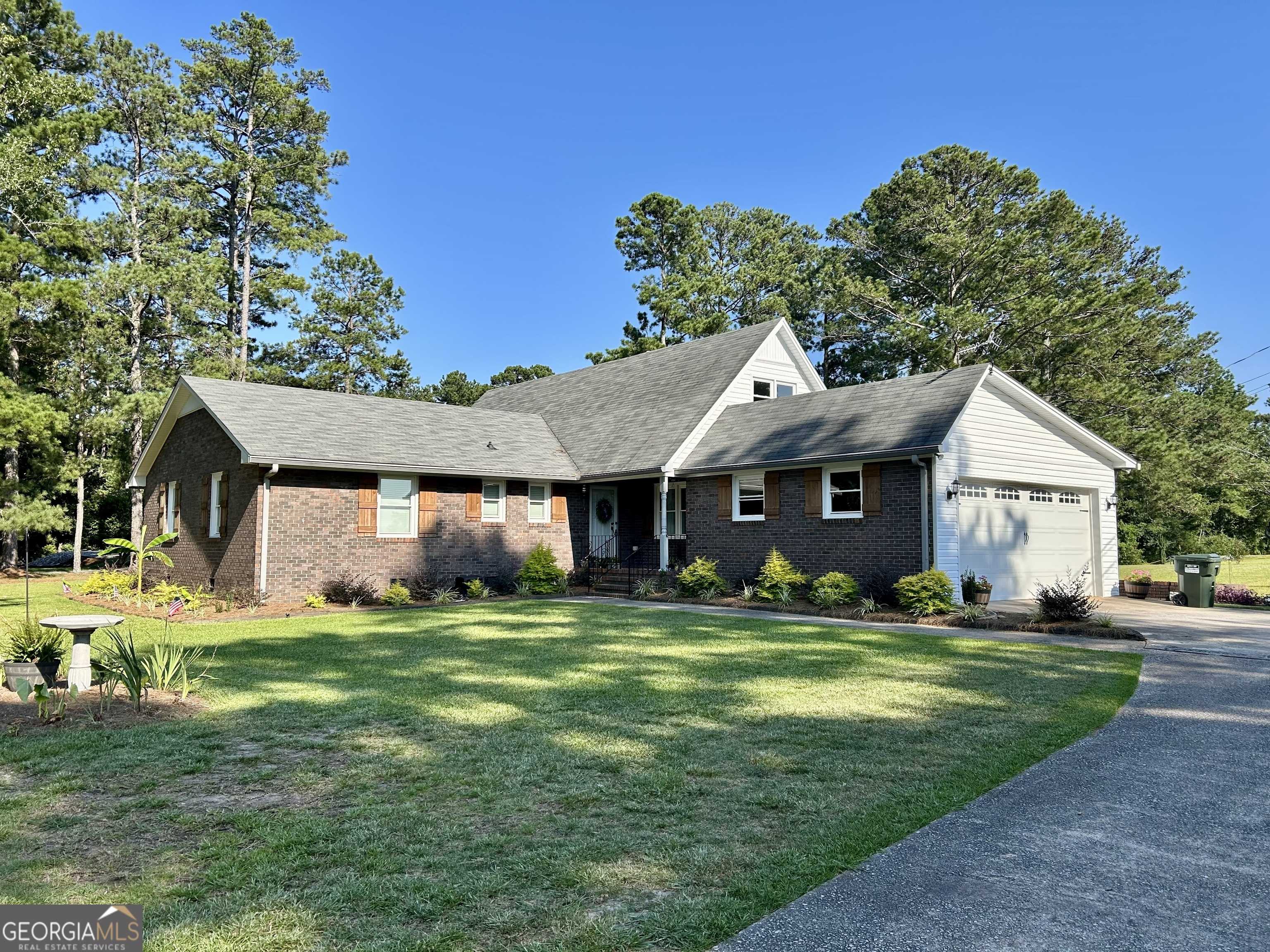 Elberton, GA 30635,1231 Golf Course RD