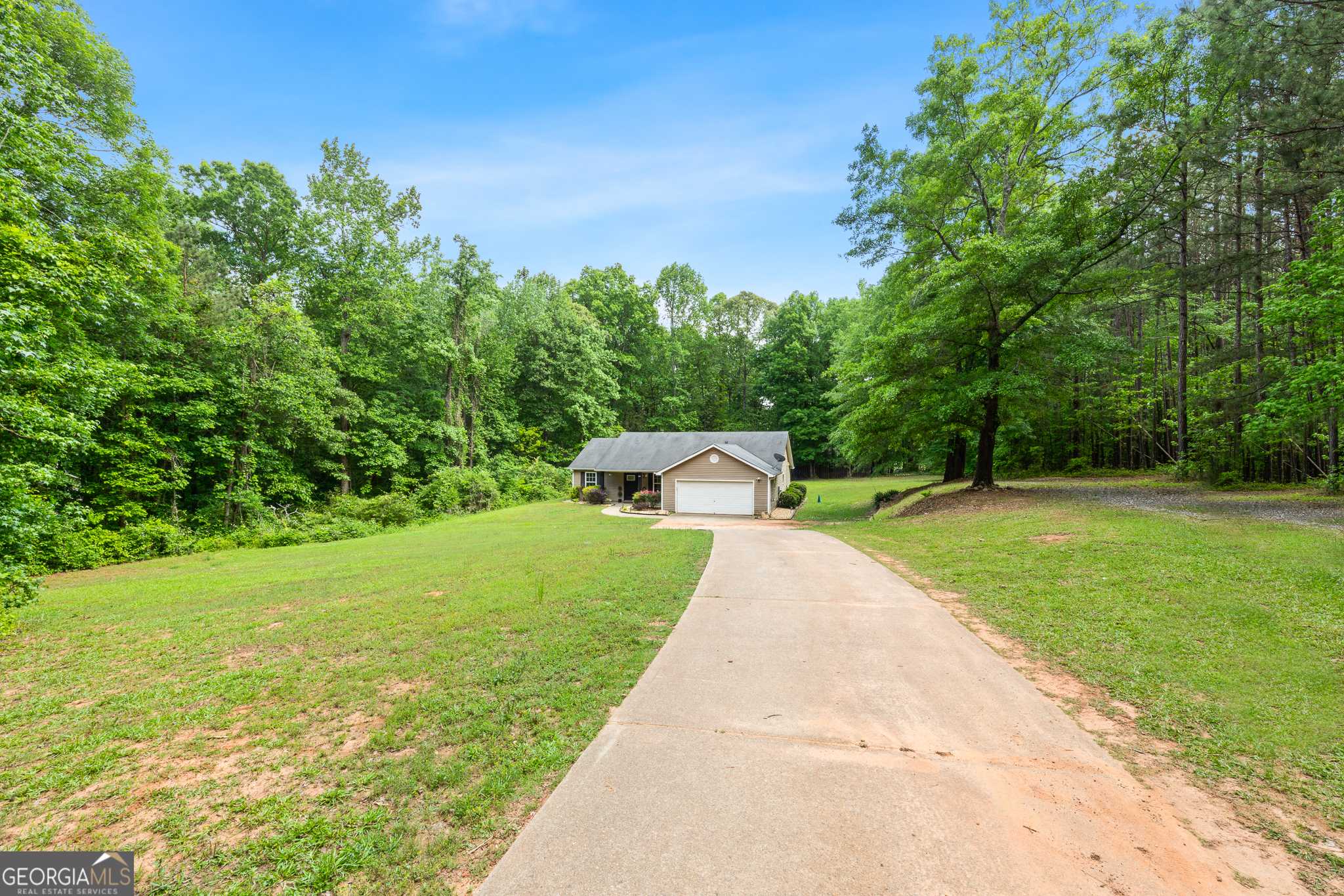 Sharpsburg, GA 30277,3775 Highway 16 E