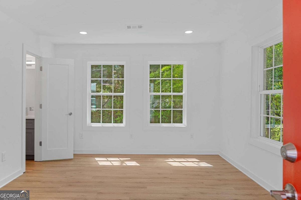 Atlanta, GA 30317,237 Howard ST NE #2