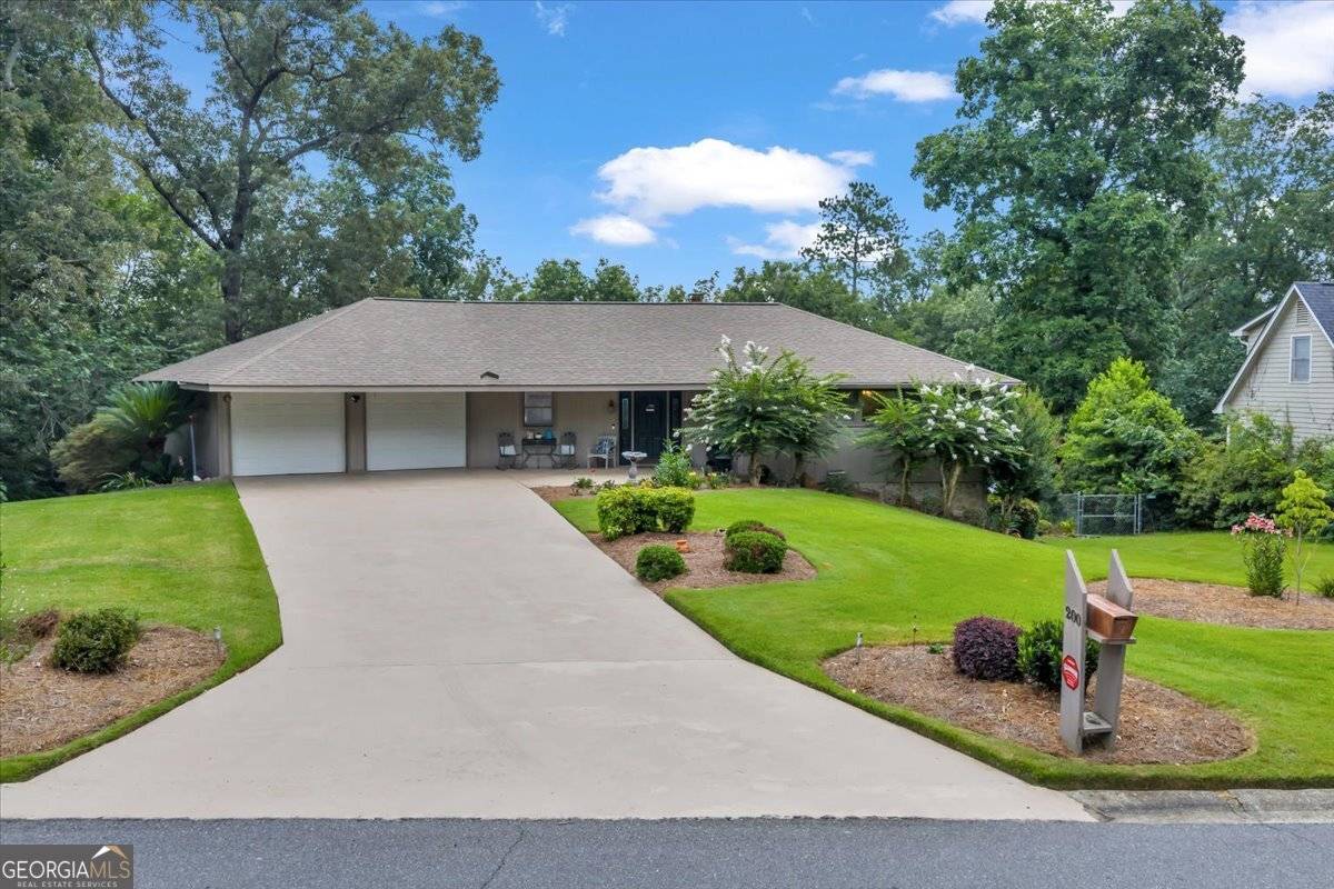Warner Robins, GA 31088,200 Oak Forest LN