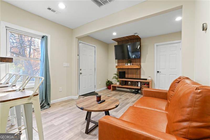 Atlanta, GA 30310,1443 Richland RD SW