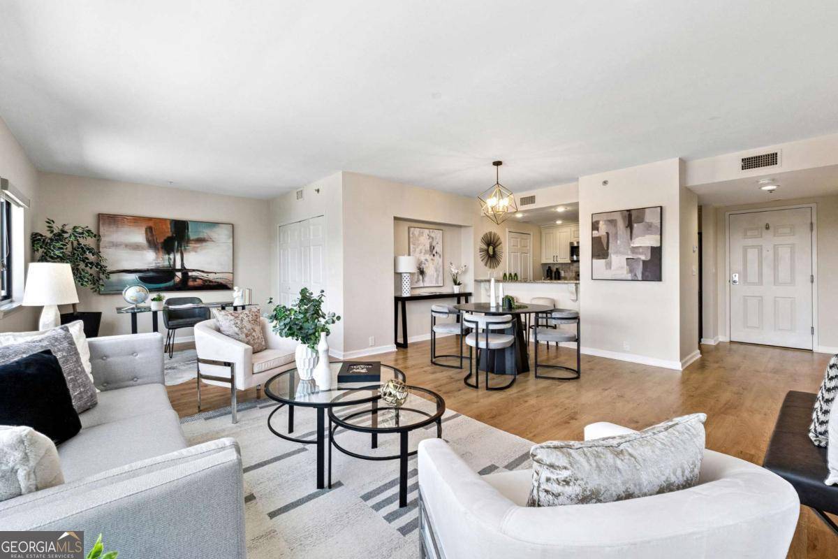 Atlanta, GA 30326,3481 Lakeside DR NE #1508