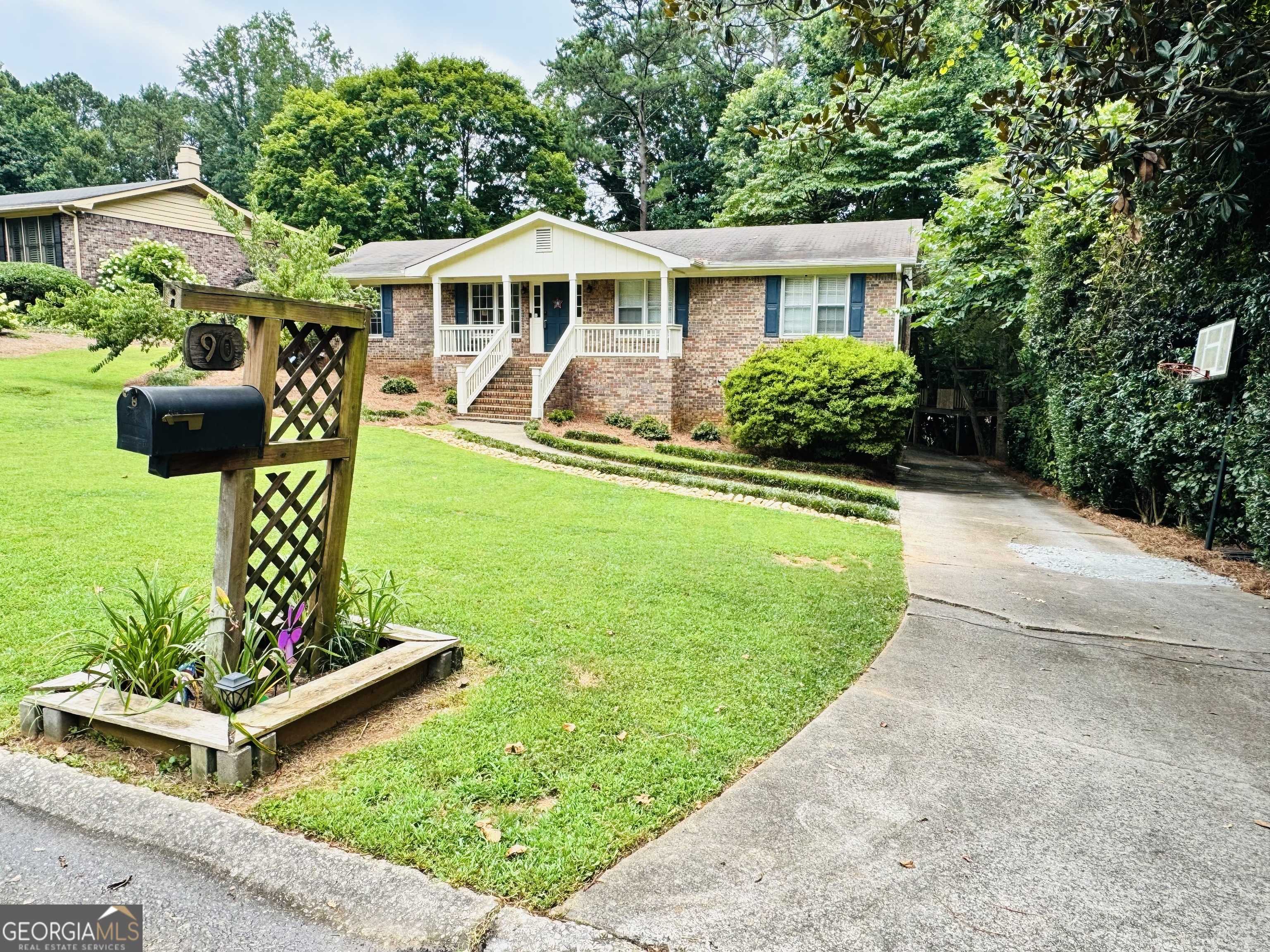 Smyrna, GA 30082,90 Vanya LN SE