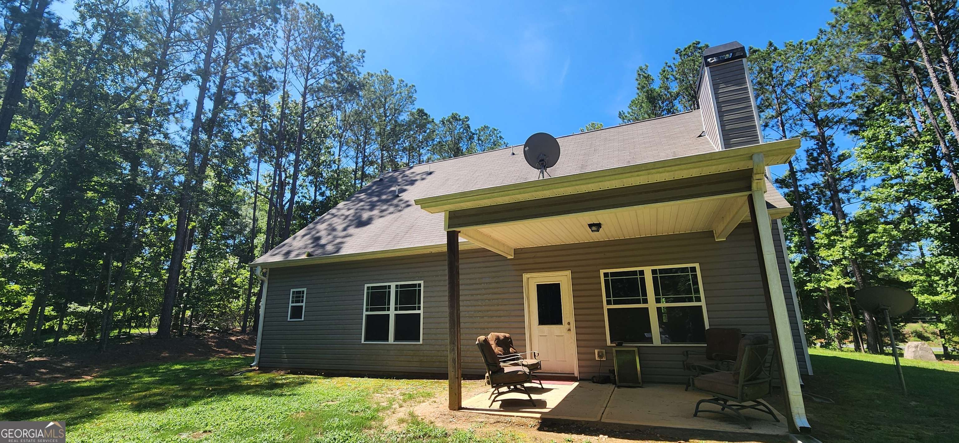 Barnesville, GA 30204,1009 Bush RD