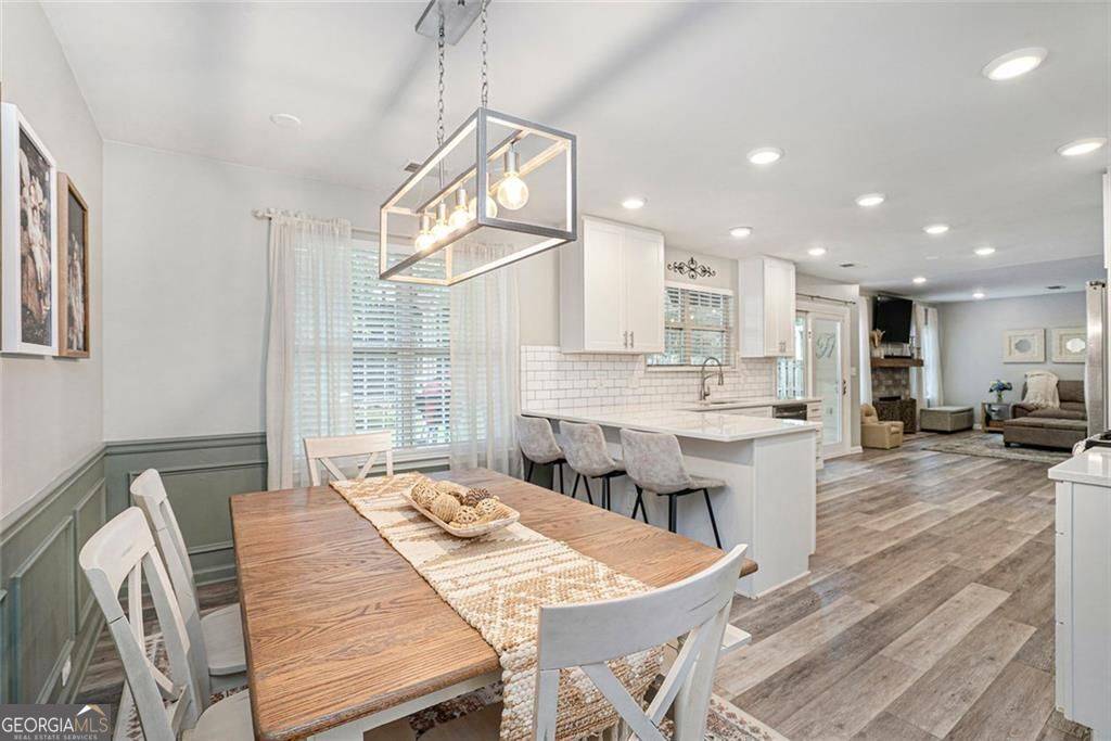 Roswell, GA 30076,1040 Crabapple Lake CIR