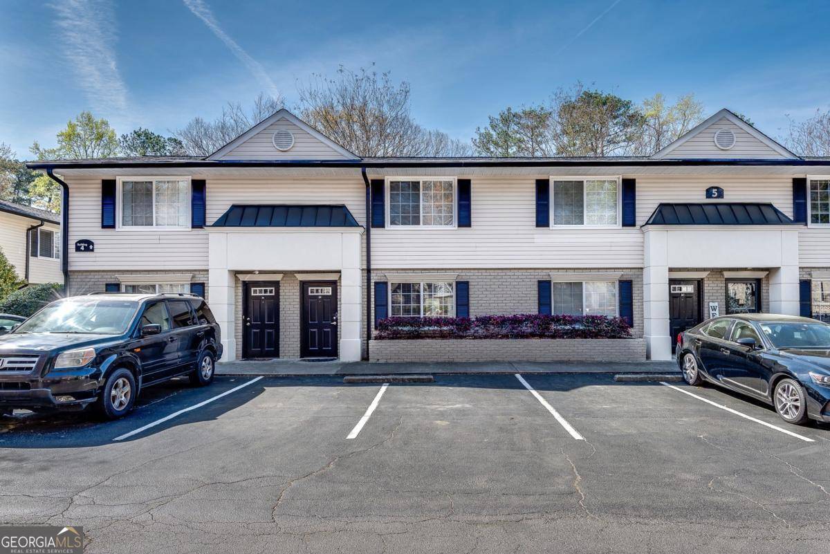 Atlanta, GA 30328,6940 Roswell RD #5B