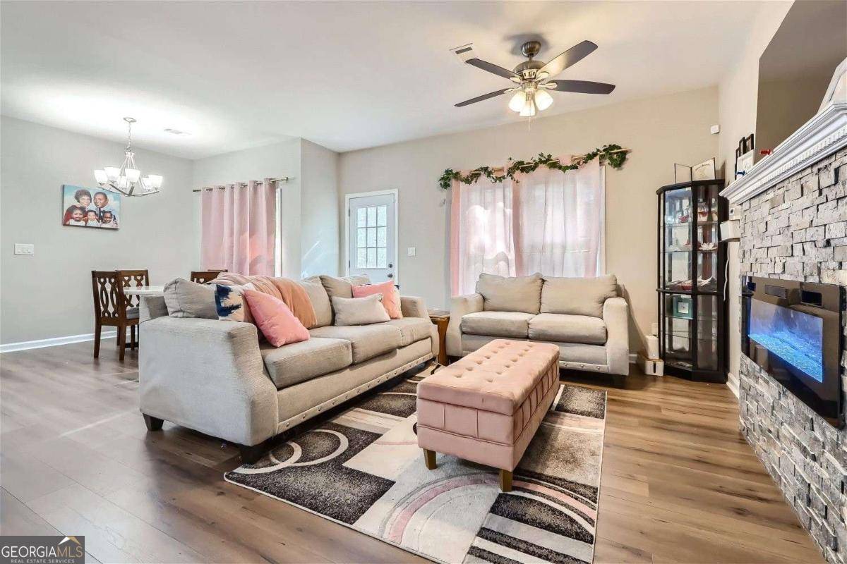Fairburn, GA 30213,7805 Rock Rose LN