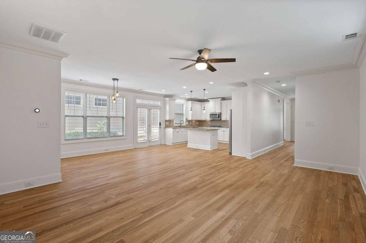 Suwanee, GA 30024,319 Barbados LN