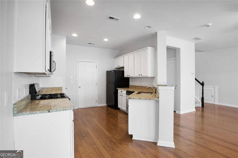 Marietta, GA 30066,16 JEKYLL DR