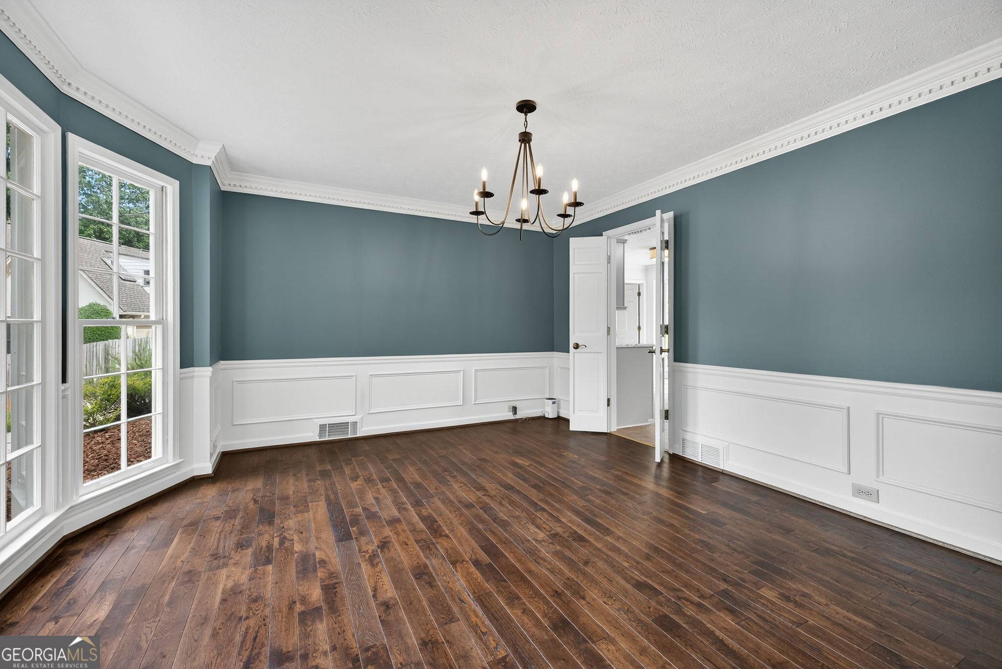 Dunwoody, GA 30338,4709 Layfield DR