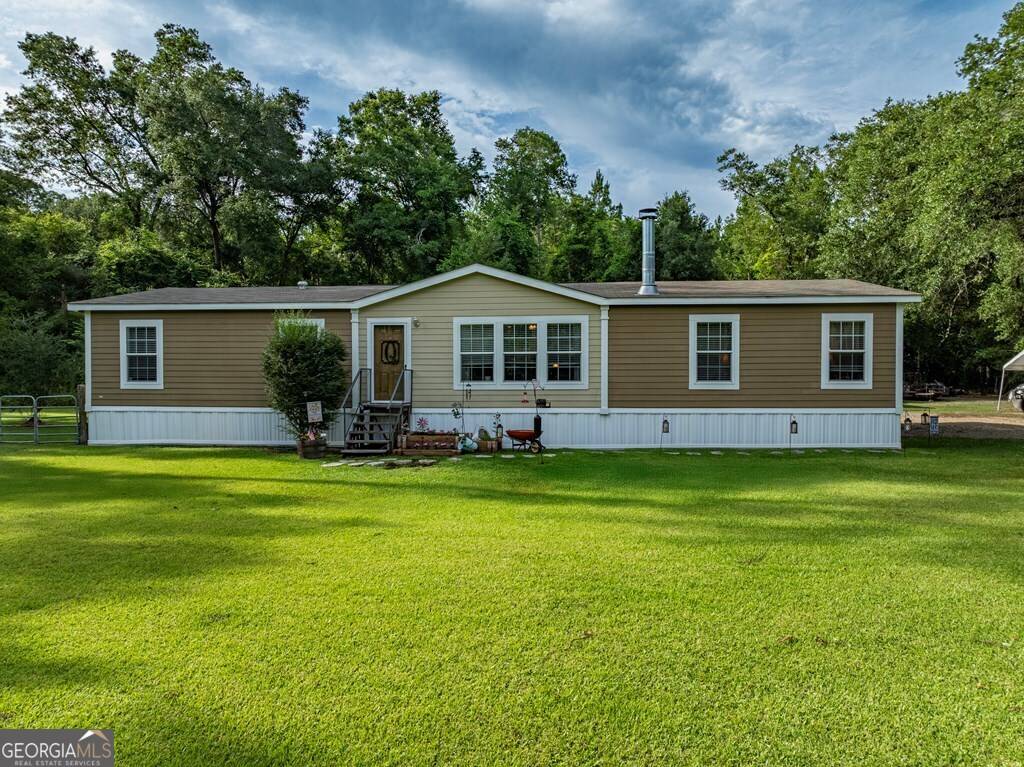 Sylvester, GA 31791,137 Worth RD