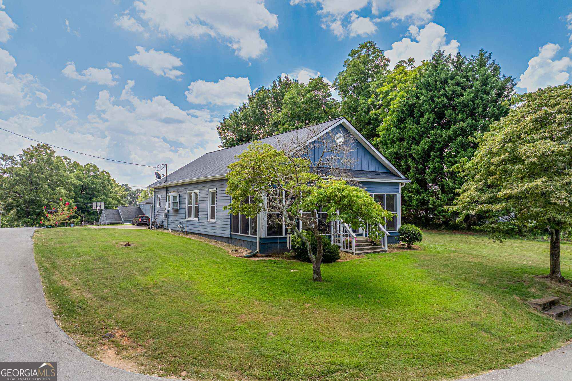 Buford, GA 30518,489 Williams ST