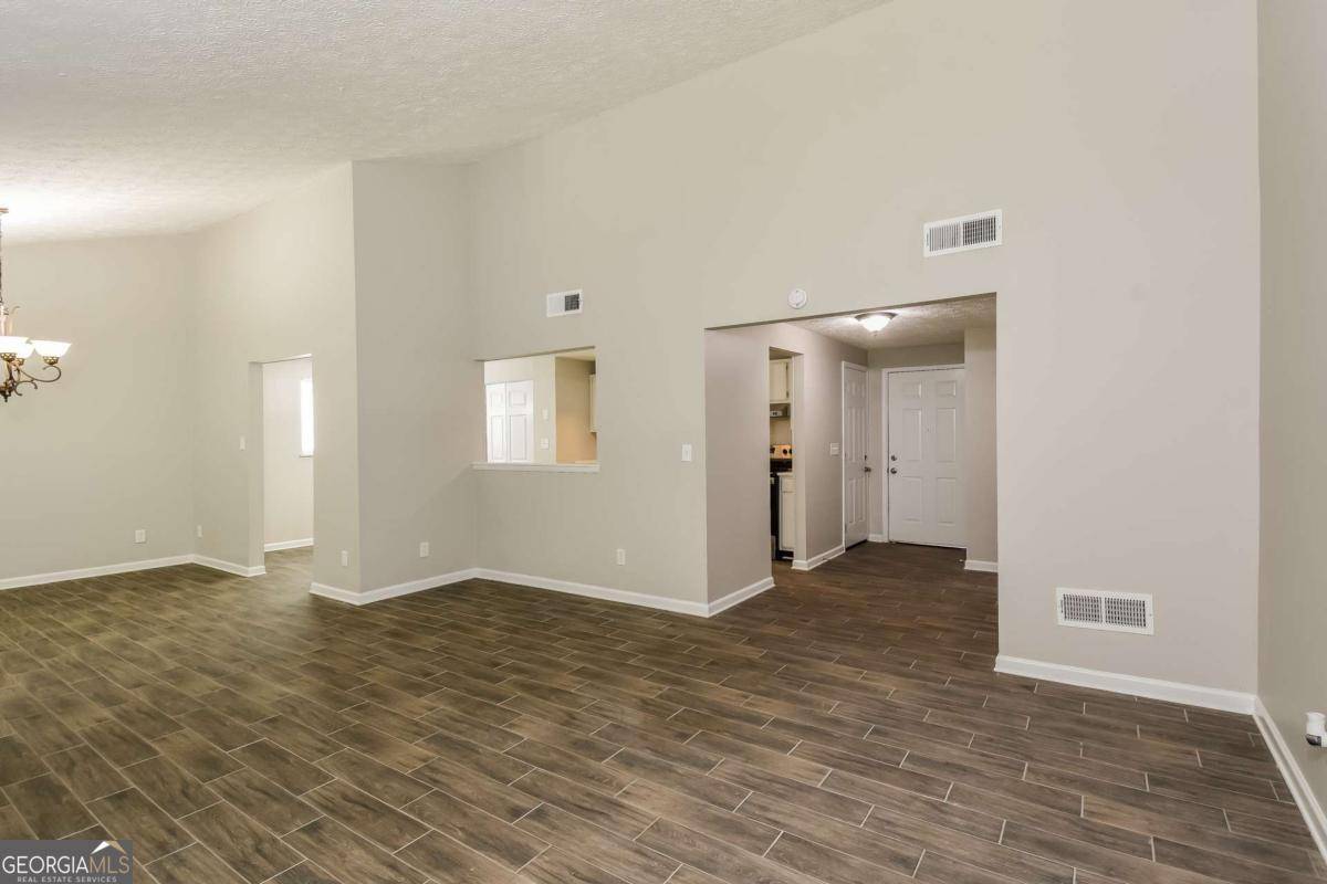 Stone Mountain, GA 30088,5377 Martins Crossing RD