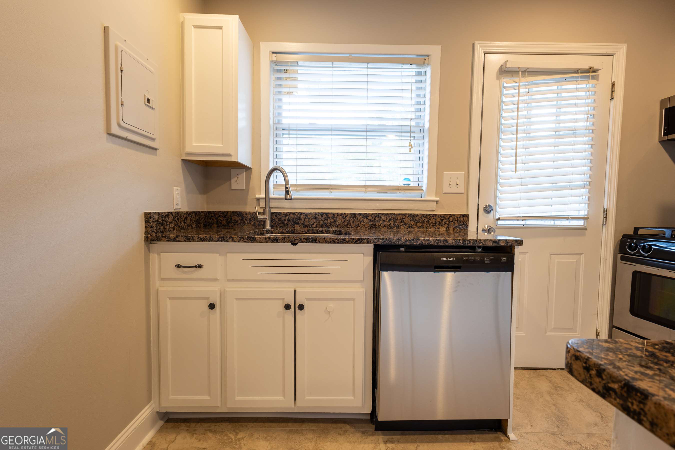 Atlanta, GA 30342,4282 Roswell Rd Nw #D2