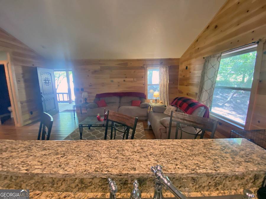 Lavonia, GA 30553,200 Lake View DR