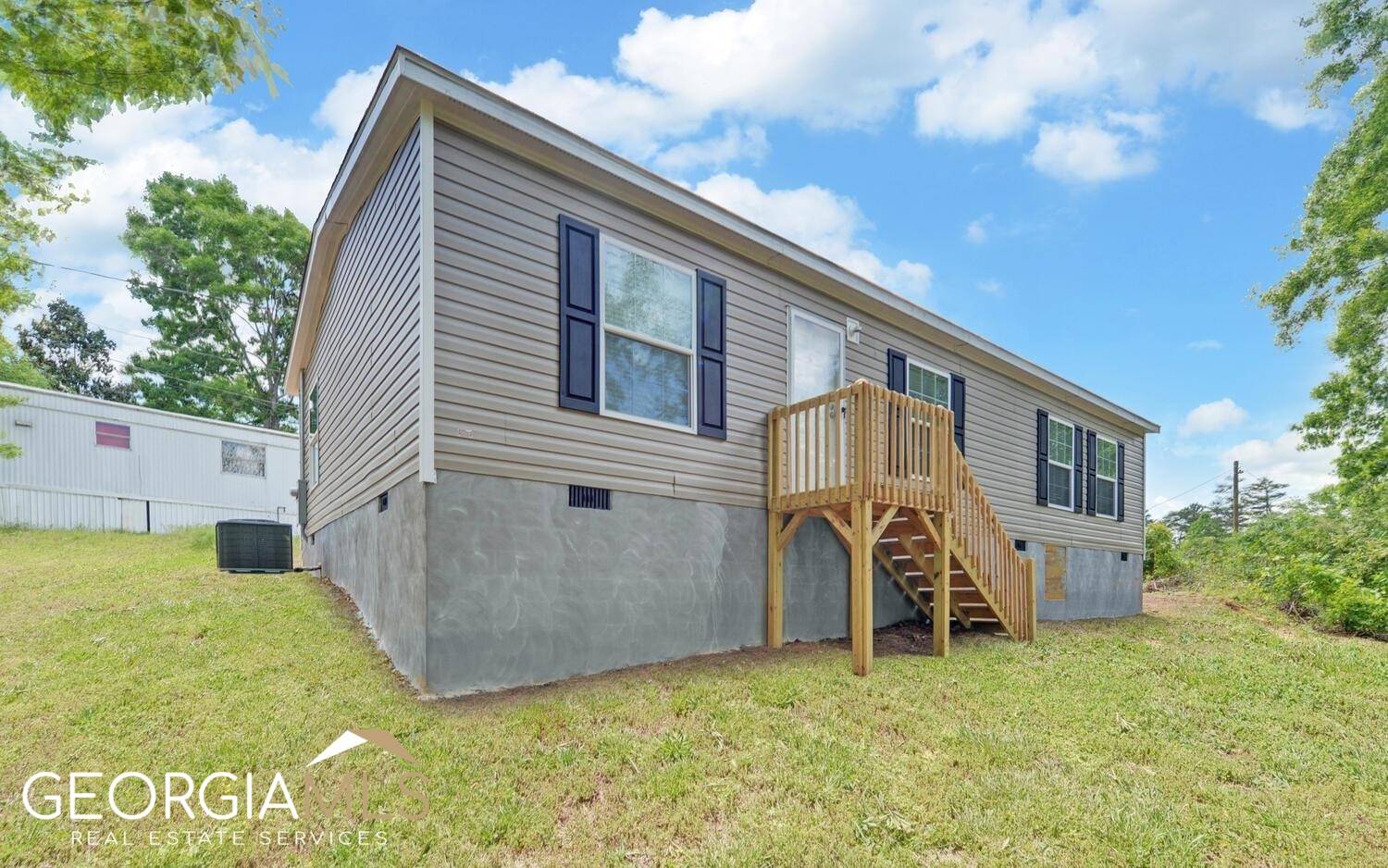 Toccoa, GA 30577,102 Meadowlark LN