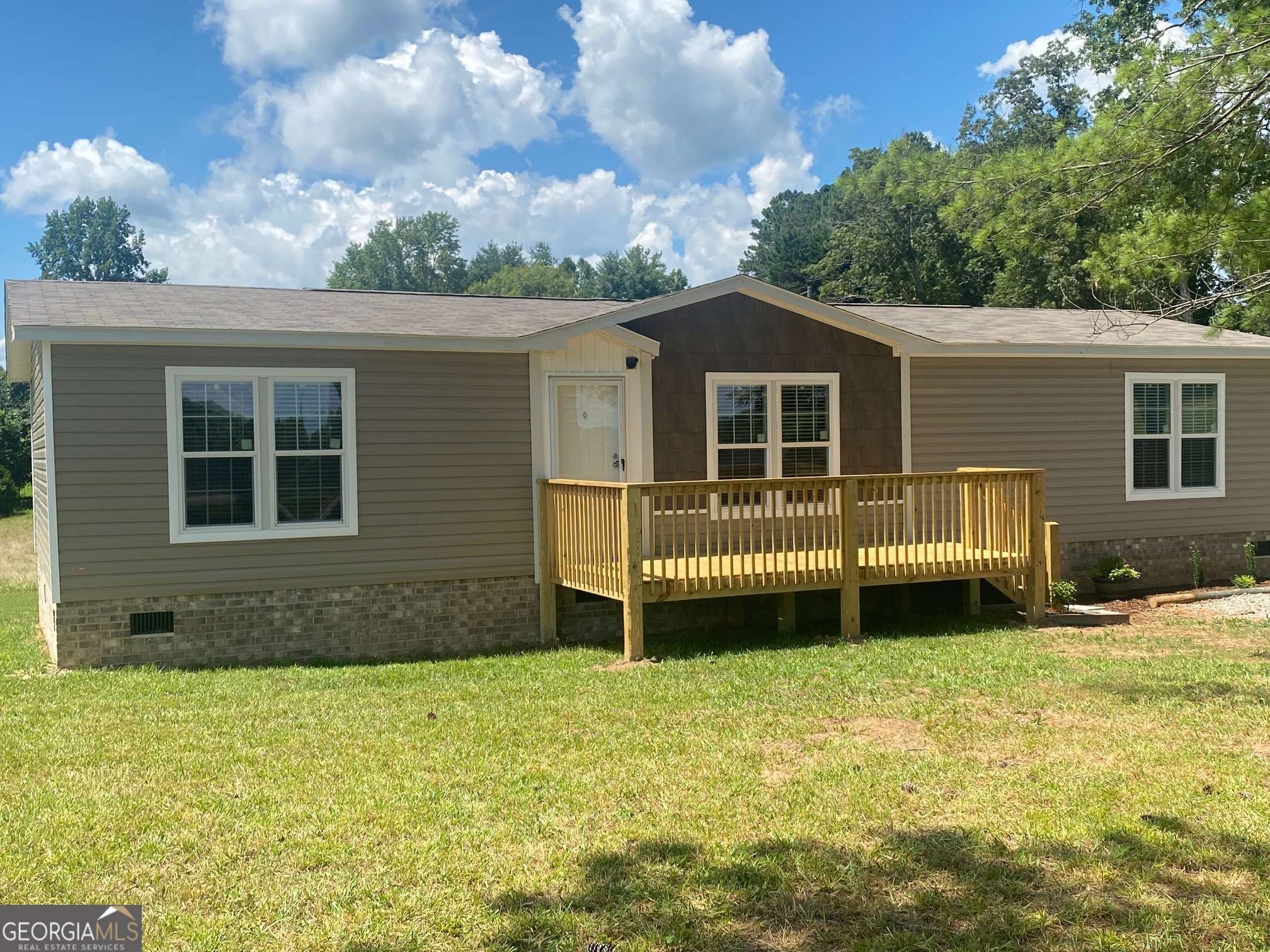 Demorest, GA 30535,239 Golf Course Road