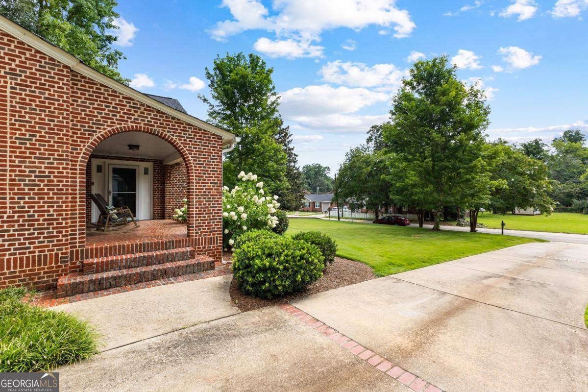 Lagrange, GA 30240,305 Waverly WAY