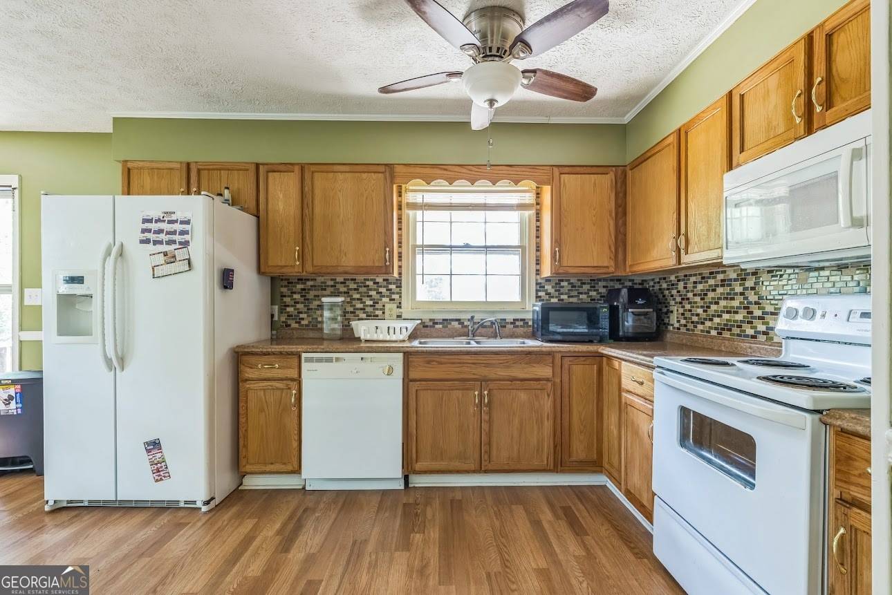 Hartwell, GA 30643,44 Kelsey DR