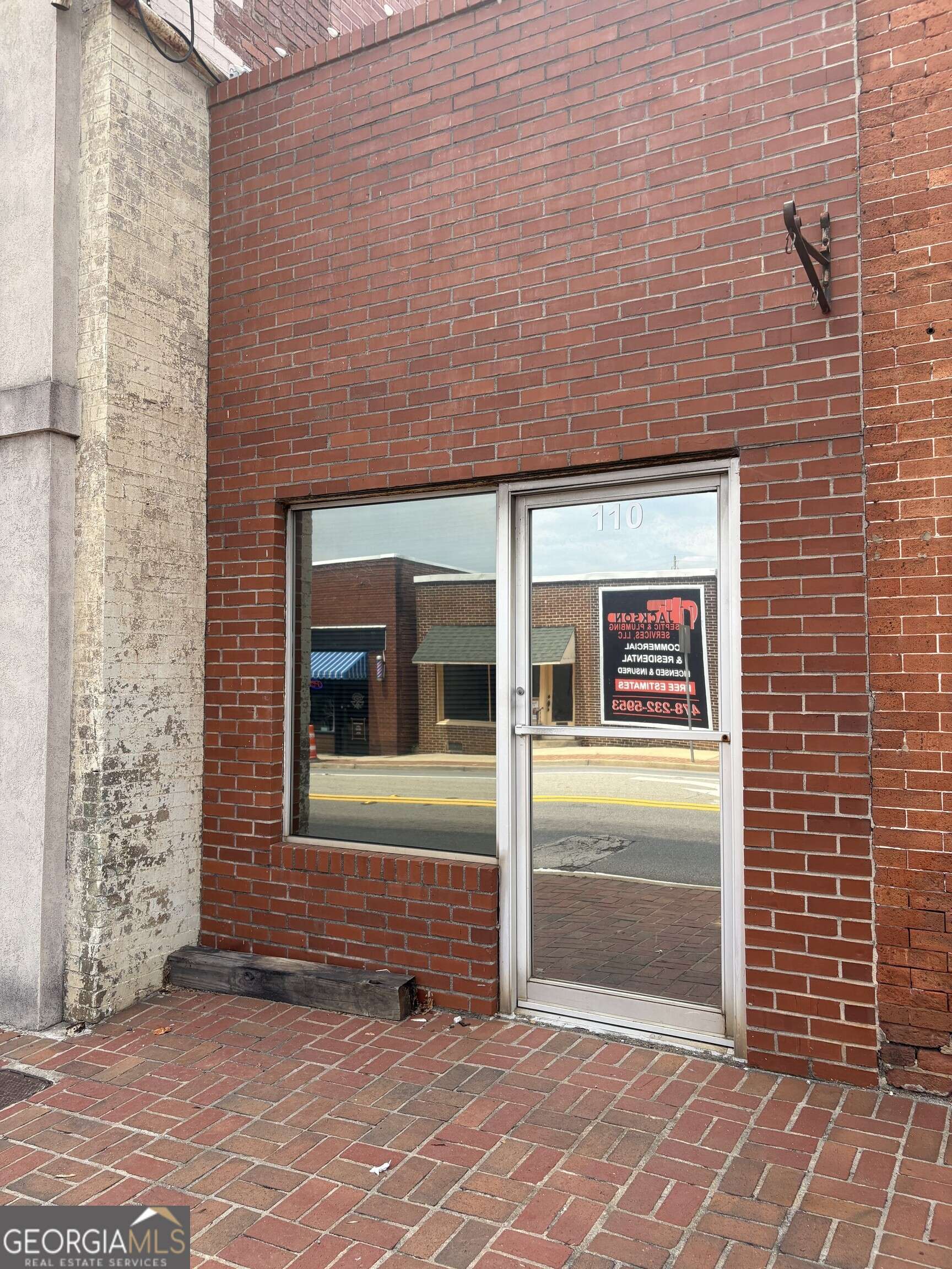 Sandersville, GA 31082,110 S Harris ST