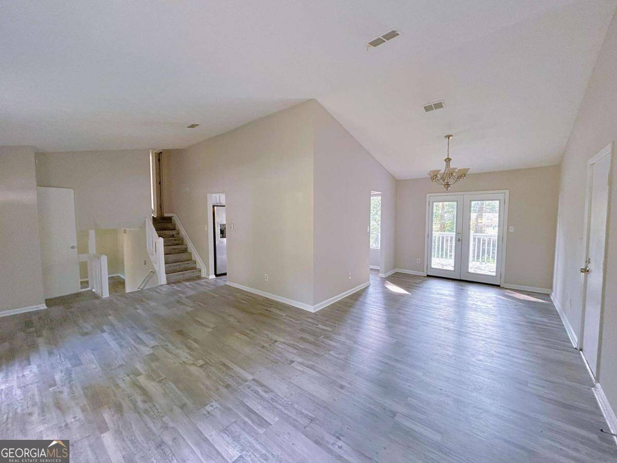 Stone Mountain, GA 30083,566 Aberdeen DR