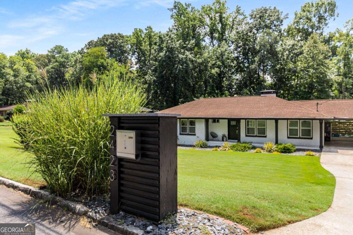 Atlanta, GA 30345,2423 Sunset DR NE
