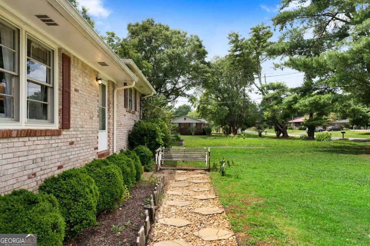 Cartersville, GA 30120,107 Meadow LN
