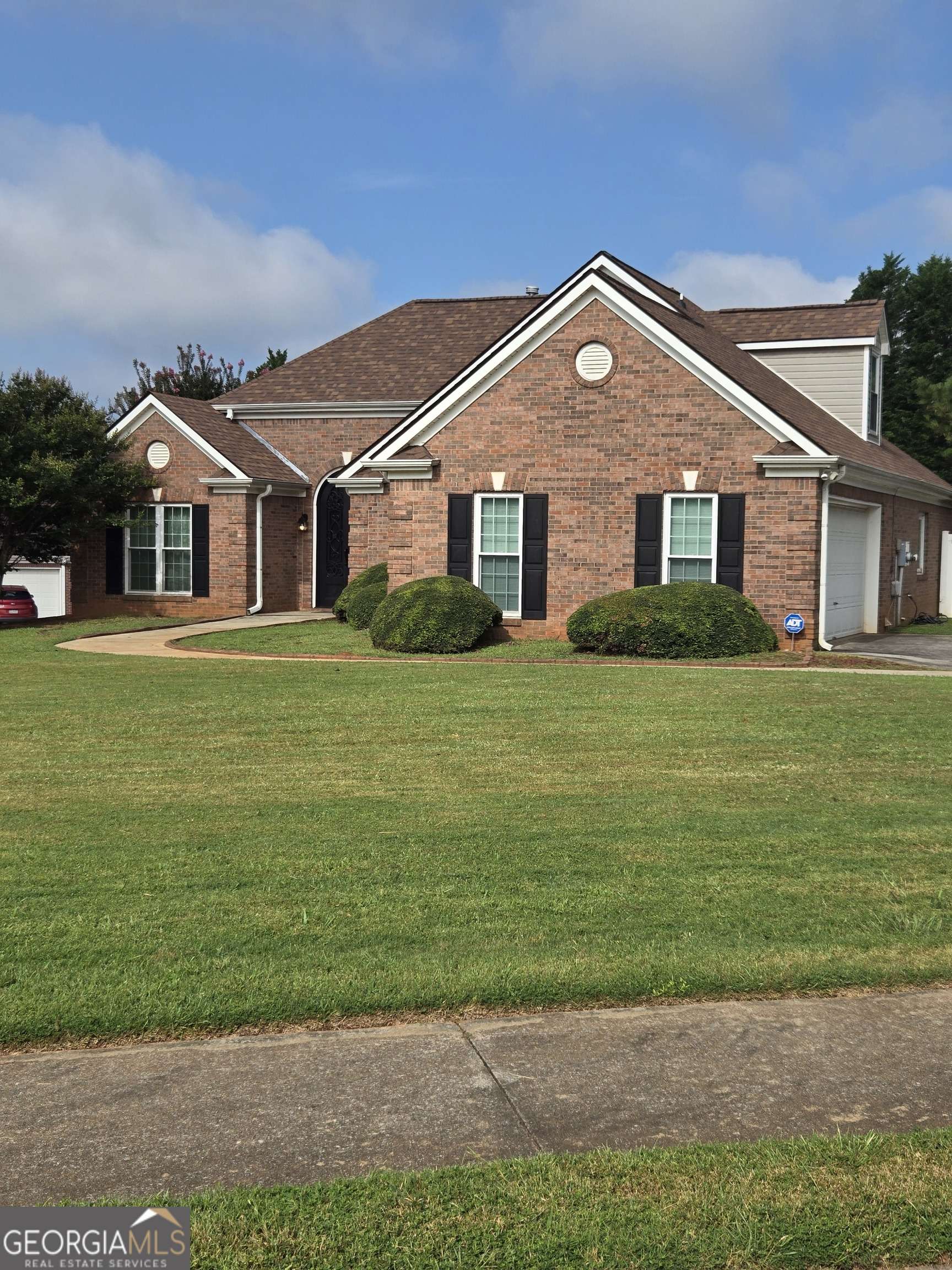 Conyers, GA 30094,201 Thorn Berry WAY