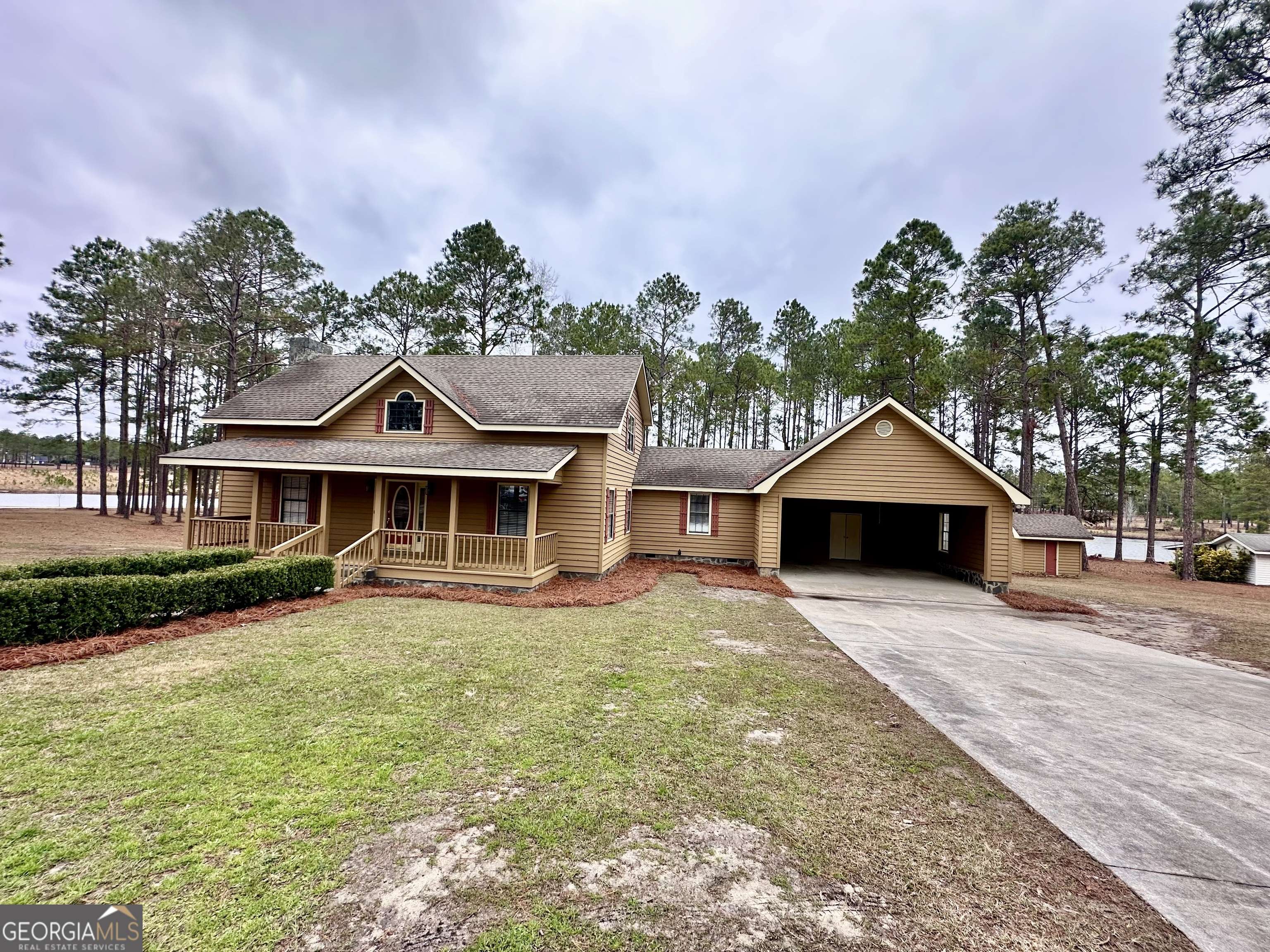 Mcrae-helena, GA 31037,11 Stover White DR