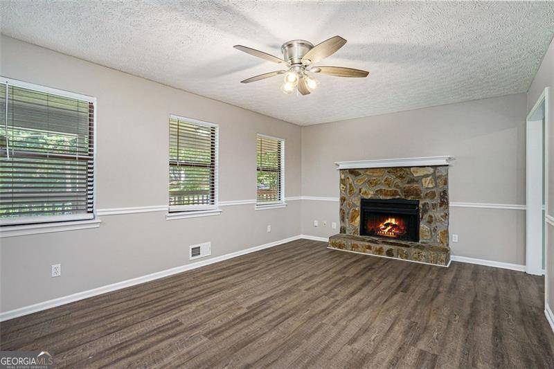 Dallas, GA 30157,80 MILL LN