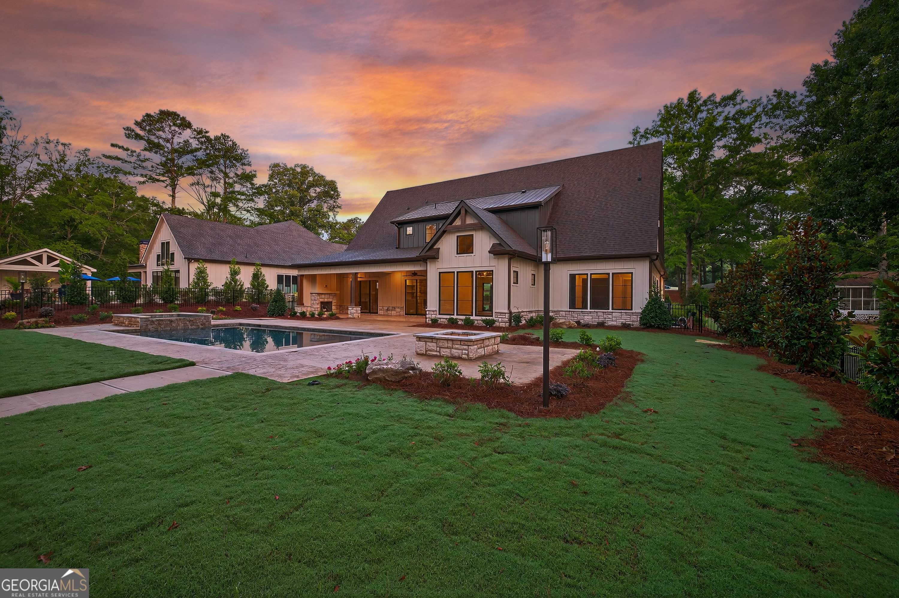 Eatonton, GA 31024,116 Collis CIR
