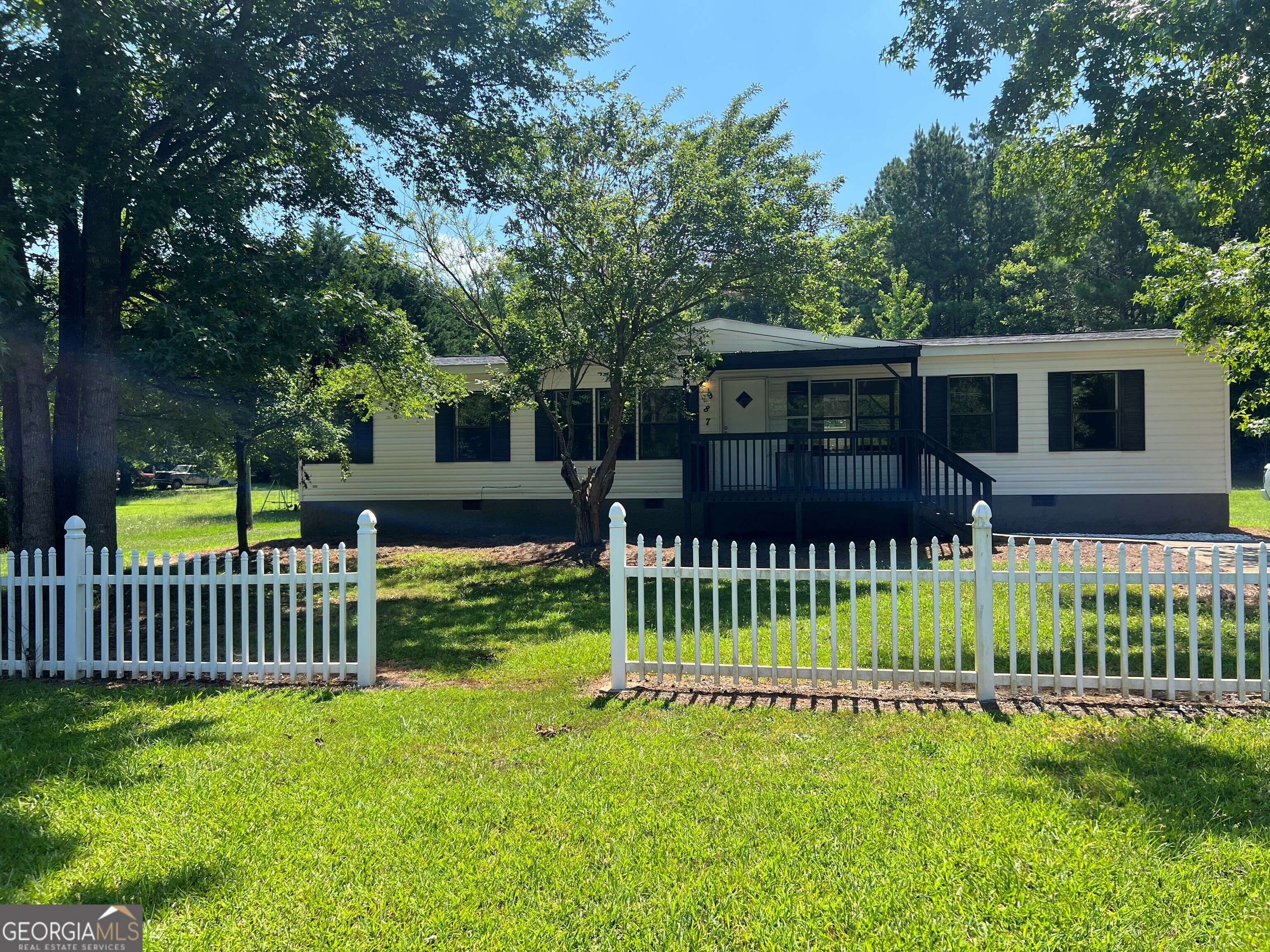 Lindale, GA 30147,987 Booger Hollow RD SW
