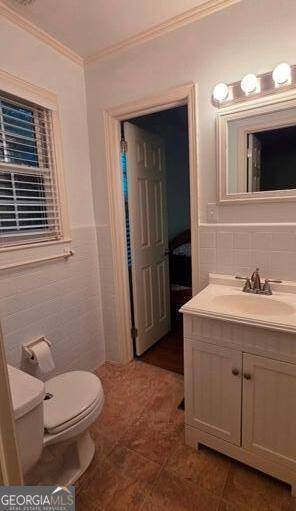 Claxton, GA 30417,704 W Smith ST