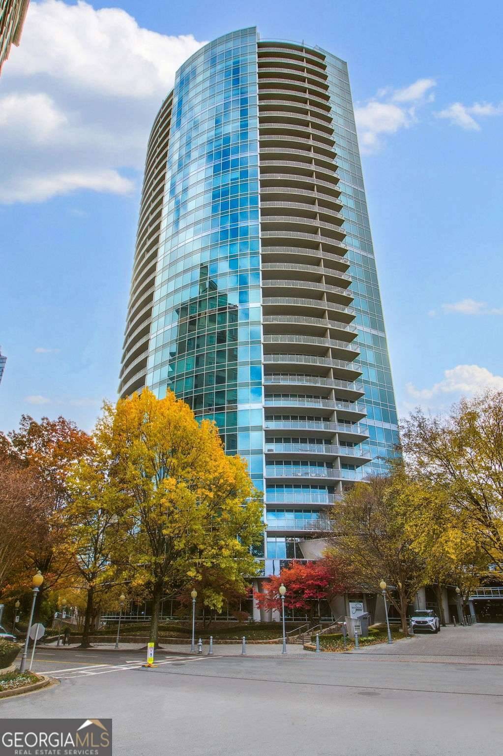 Atlanta, GA 30326,3338 Peachtree RD NE #2401